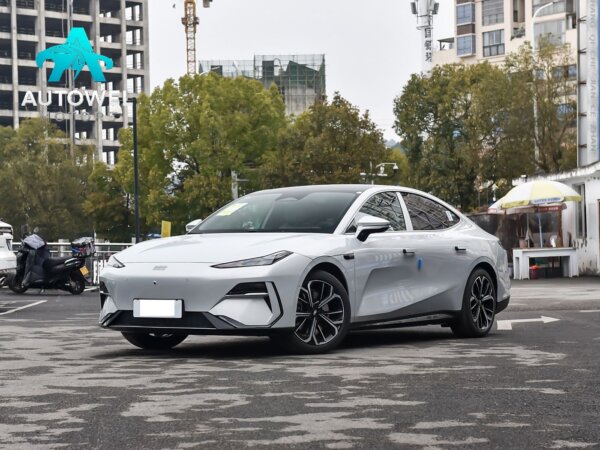 Geely Galaxy E8