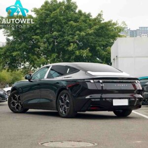 Lynk & Co Z10 602 km Rear - wheel drive Pro