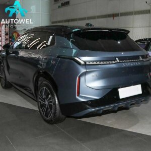 Lynk & Co 08 EM - P 120km Long Range Halo