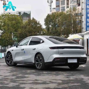 Geely Galaxy E8 700KM Long-Range Intelligent Driving Edition