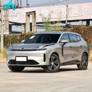 Lynk & Co 08 EM - P 120km Long Range Plus