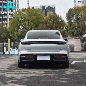 Geely Galaxy E8 700KM Long-Range Intelligent Driving Edition
