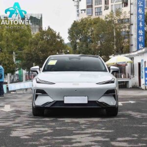 Geely Galaxy E8 700KM Long-Range Intelligent Driving Edition